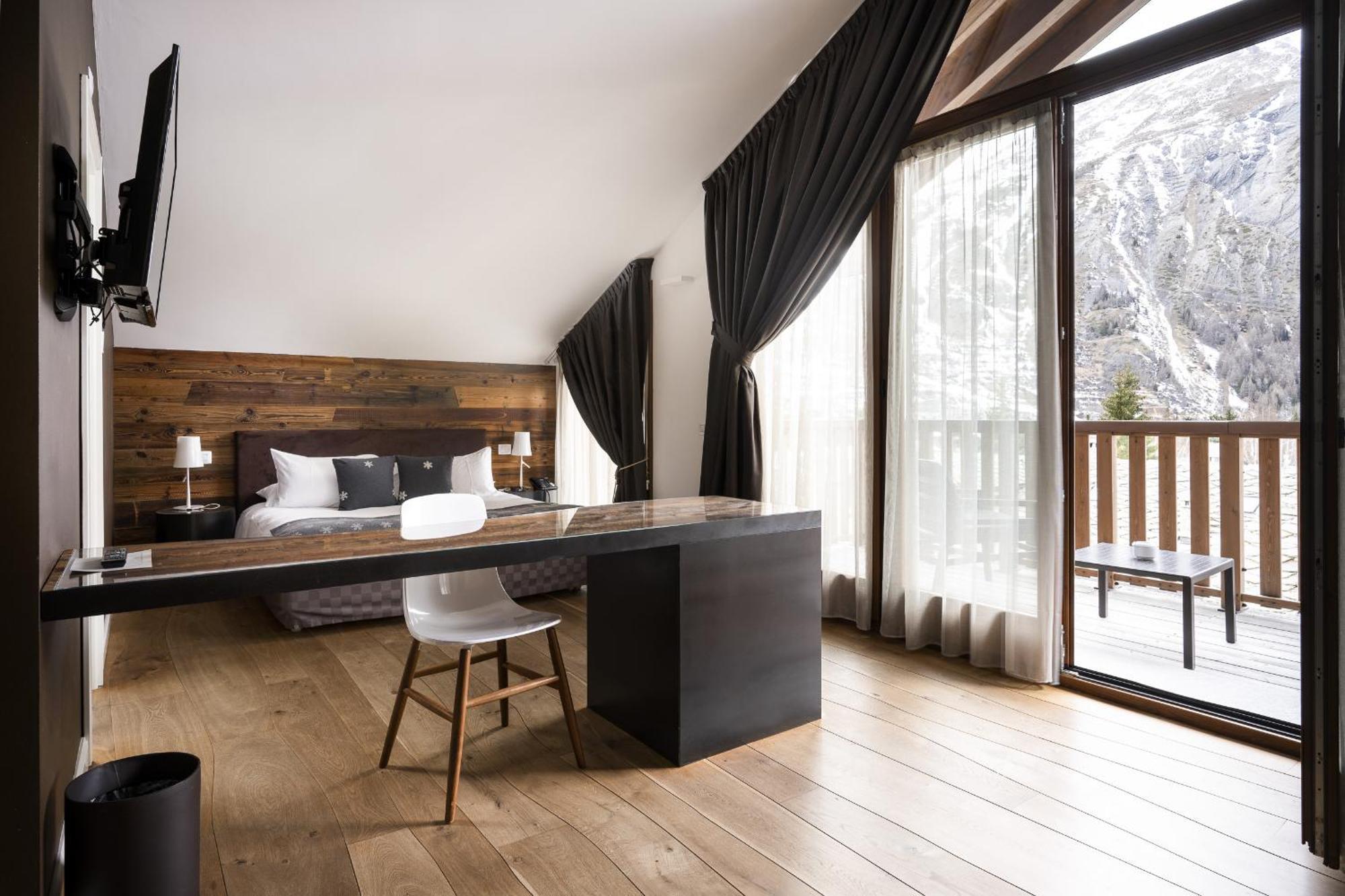 Montana Lodge & Spa, By R Collection Hotels La Thuile Exterior foto